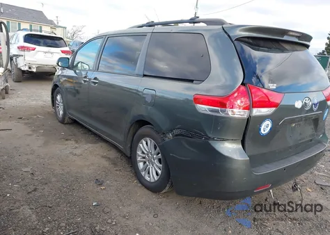 2013 Toyota Sienna Xle V6 8 Passenger из США, поврежденный, VIN 5TDYK3DC5DS342081